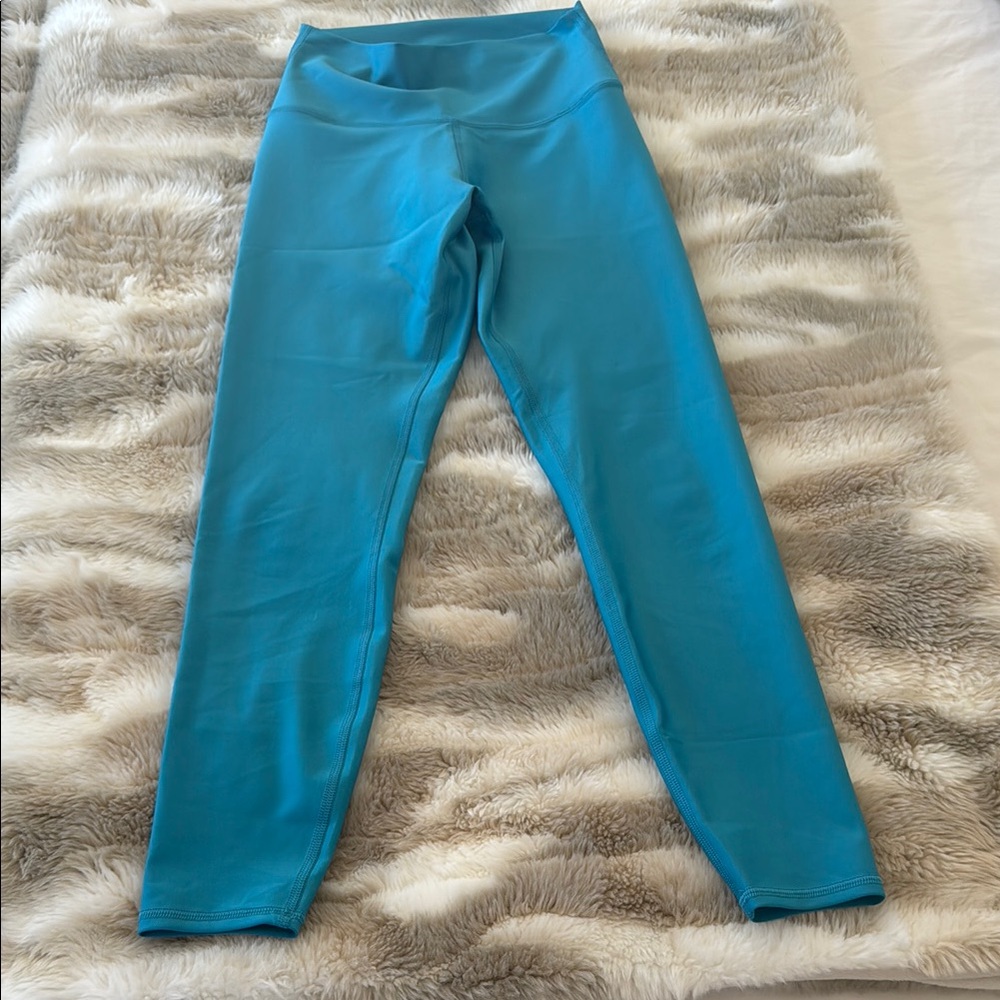 ALO YOGA airlift 7/8 legging size XS